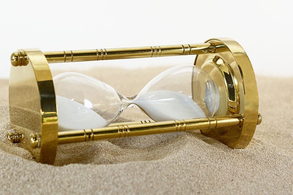 hourglass-2910951_1920 horario